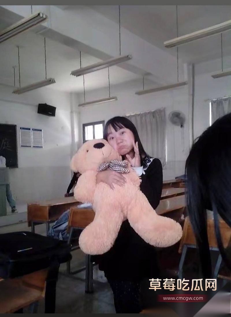 曾声援精日分子的湘西女老师李田田润到日本后 被曝为了养老公下海拍片 14 曾声援精日分子的湘西女老师李田田润到日本后 被曝为了养老公下海拍片 14