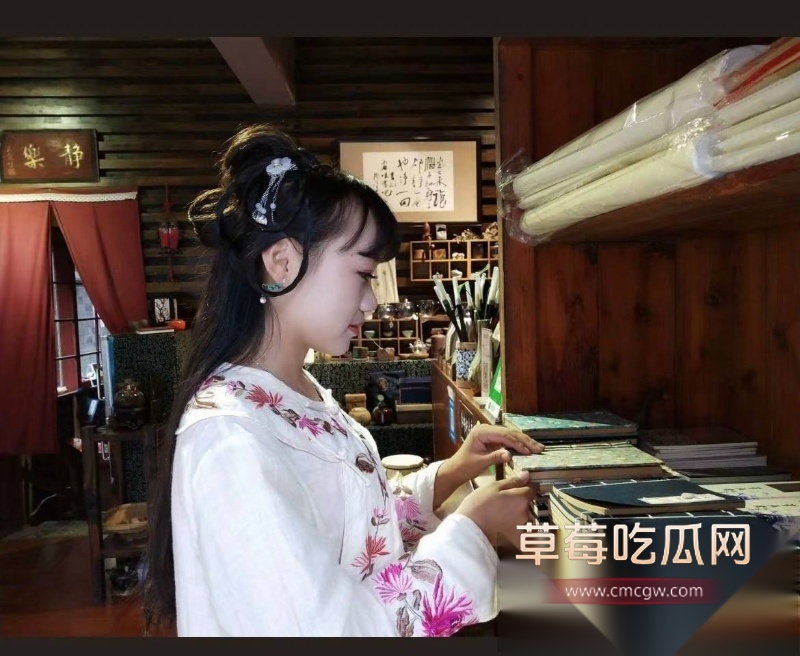 曾声援精日分子的湘西女老师李田田润到日本后 被曝为了养老公下海拍片 19 曾声援精日分子的湘西女老师李田田润到日本后 被曝为了养老公下海拍片 19