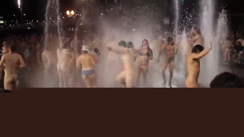 波特兰万人裸体自行车夜骑9