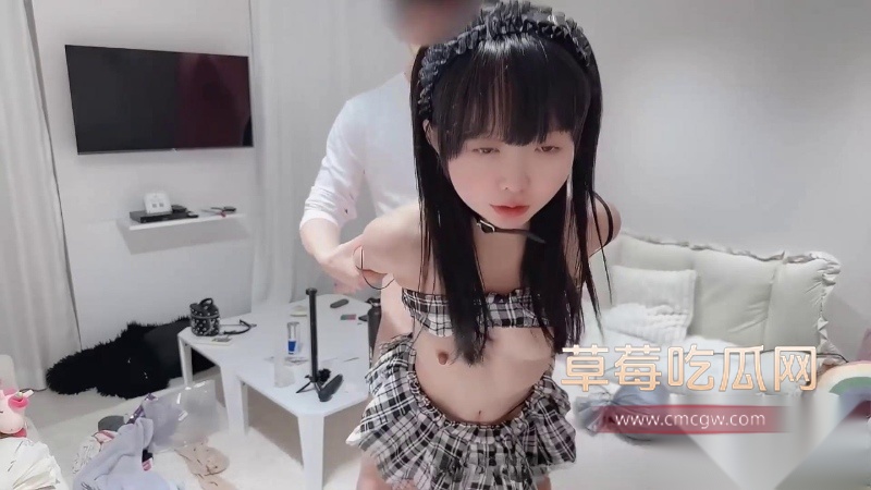 日本清纯嫩妹yurinslittlepeach 14