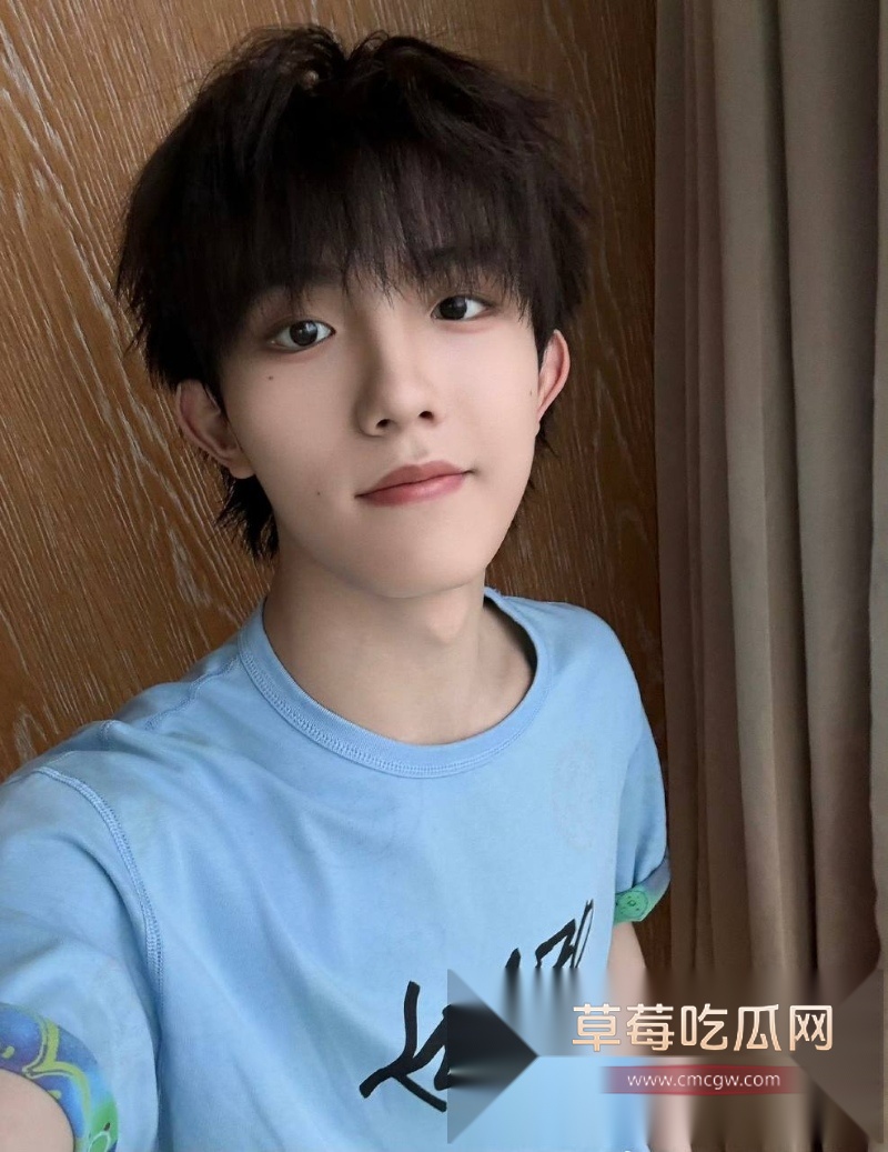 TOP登陆少年苏新皓被多位嫂子联手曝光脚踩几条船事实 24 TOP登陆少年苏新皓被多位嫂子联手曝光脚踩几条船事实 24