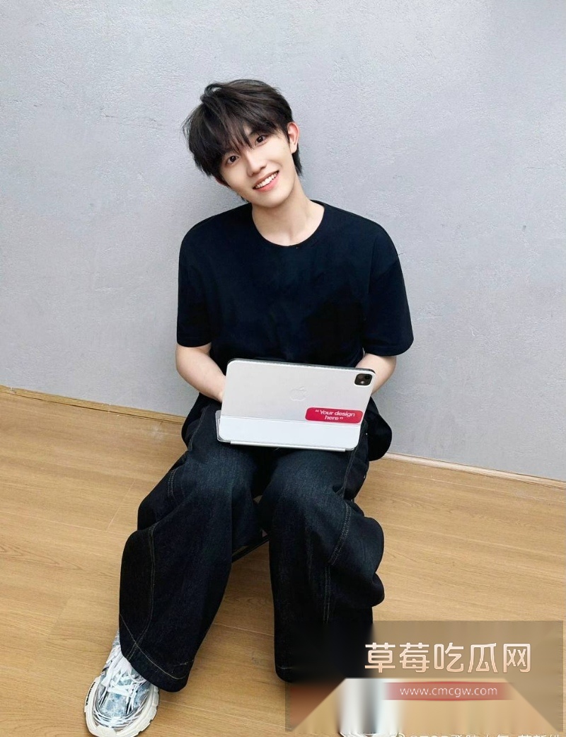 TOP登陆少年苏新皓被多位嫂子联手曝光脚踩几条船事实 25 TOP登陆少年苏新皓被多位嫂子联手曝光脚踩几条船事实 25