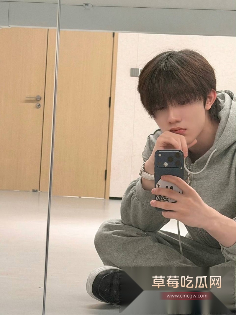 TOP登陆少年苏新皓被多位嫂子联手曝光脚踩几条船事实 27 TOP登陆少年苏新皓被多位嫂子联手曝光脚踩几条船事实 27