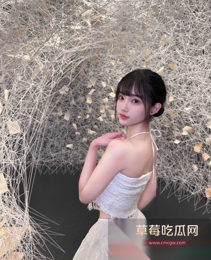 44岁天王歌手林俊杰被爆与小21岁网红七七相恋 8