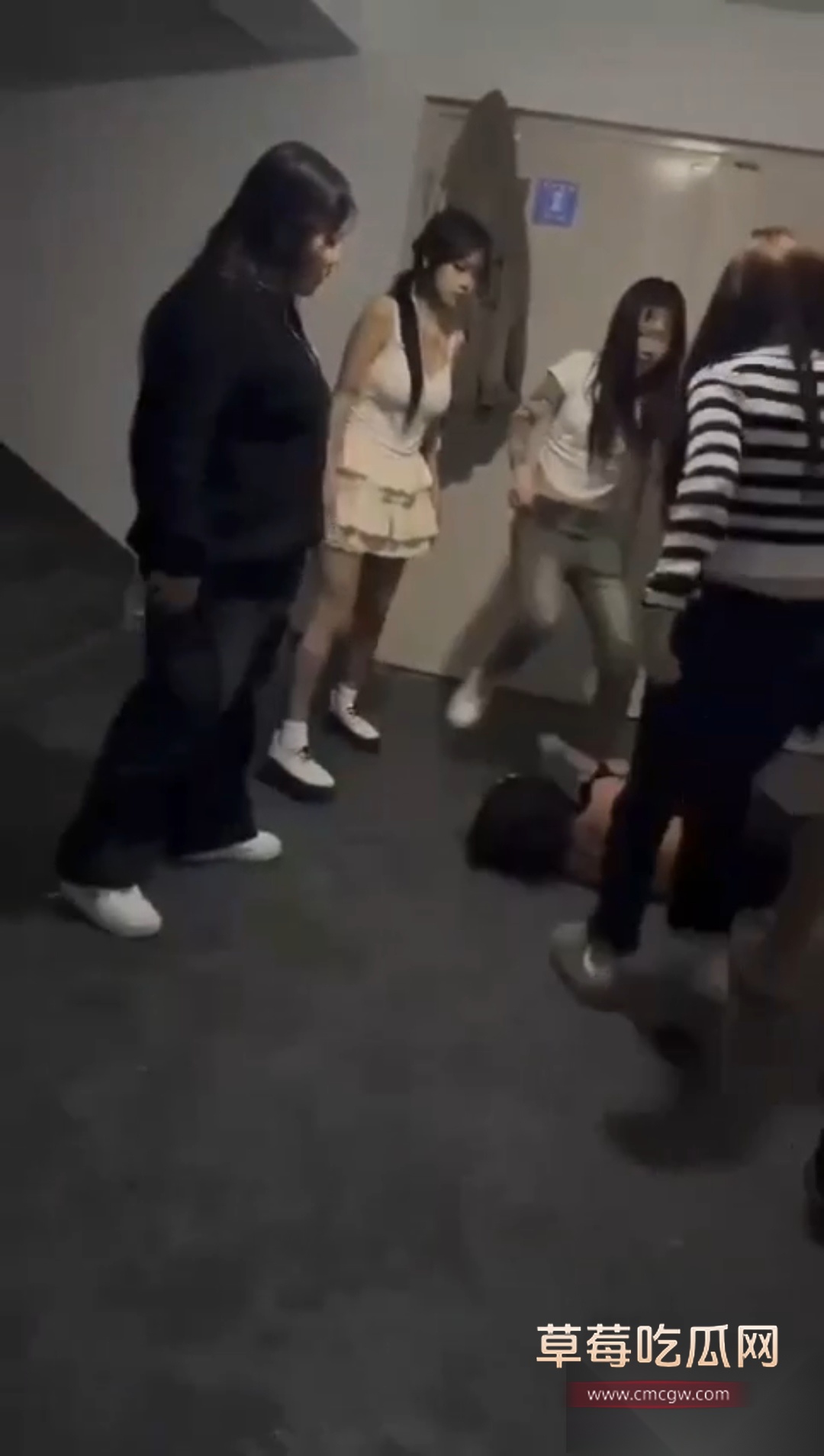 沈阳某职业技术学校化妆班 小彤 13 沈阳某职业技术学校化妆班 小彤 13