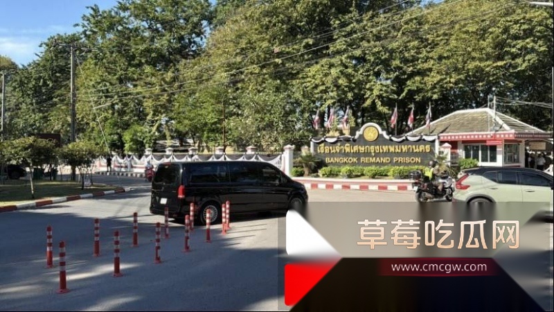 中国大佬在泰国狱中跟嫩模做爱被当场抓获 9