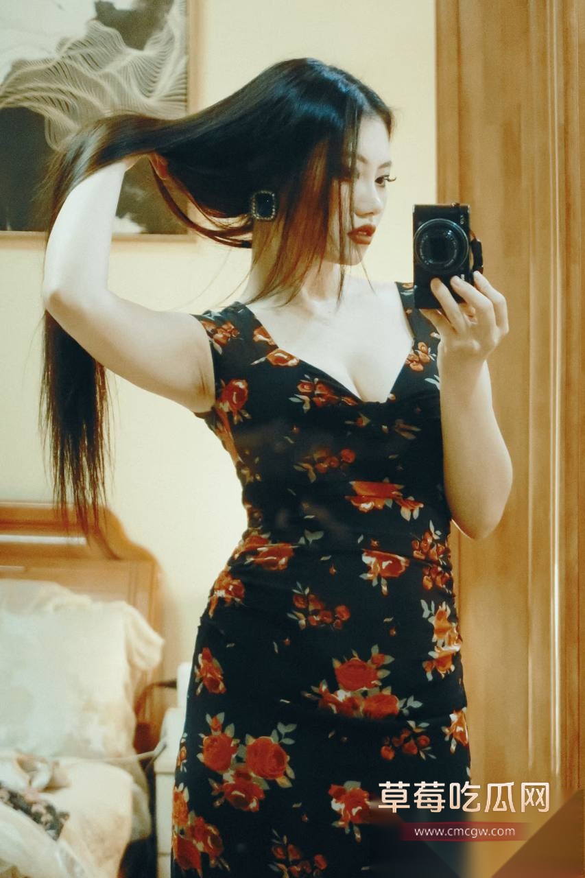 小红书博主 壹条龙小卖部私拍曝光 35 小红书博主 壹条龙小卖部私拍曝光 35