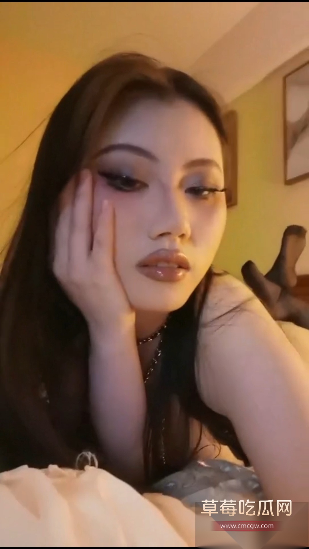 小红书博主 壹条龙小卖部私拍曝光 4 小红书博主 壹条龙小卖部私拍曝光 4