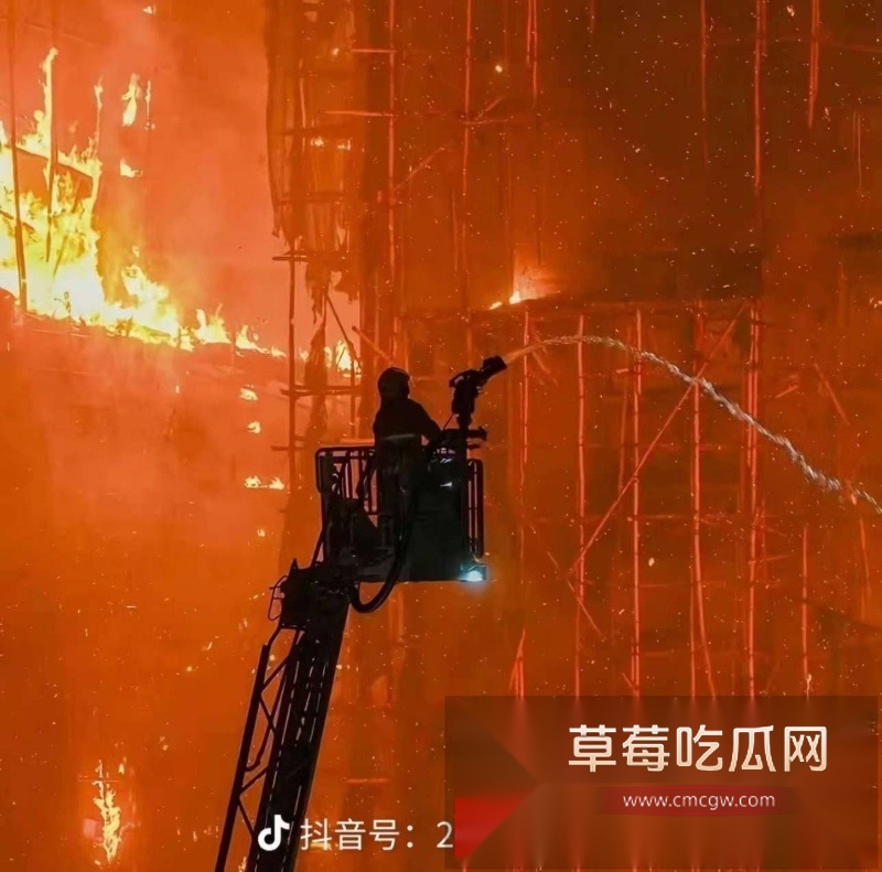 香港大埔宏福苑在改造过程中发生特大火情 火情已造成44人死亡 7 香港大埔宏福苑在改造过程中发生特大火情 火情已造成44人死亡 7