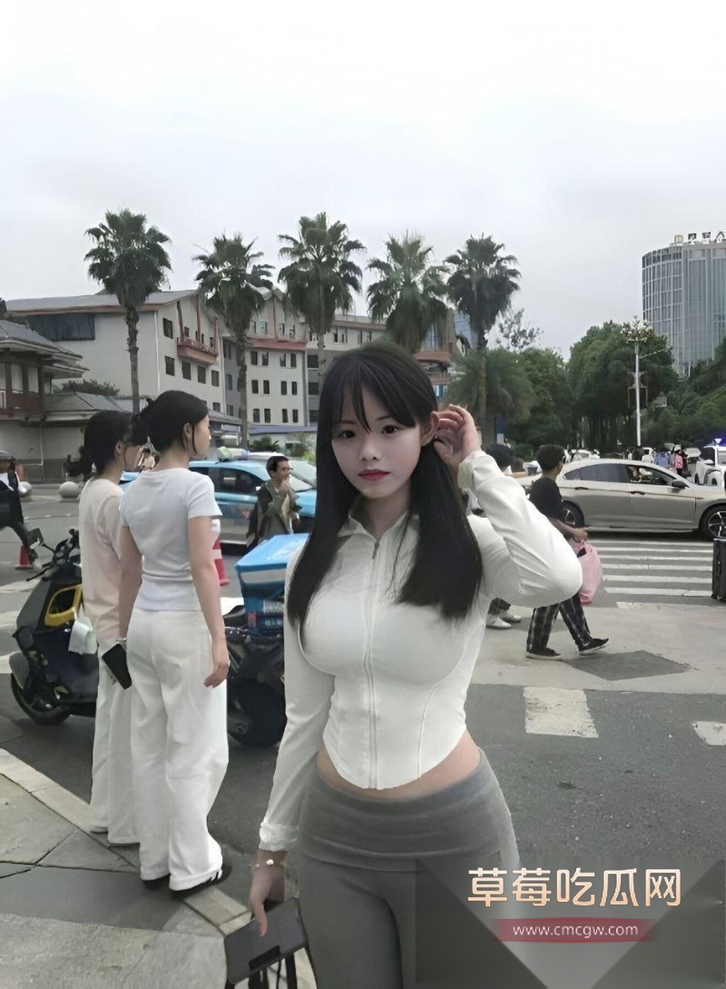 湖南F杯巨乳学妹林梓萱 5 湖南F杯巨乳学妹林梓萱 5