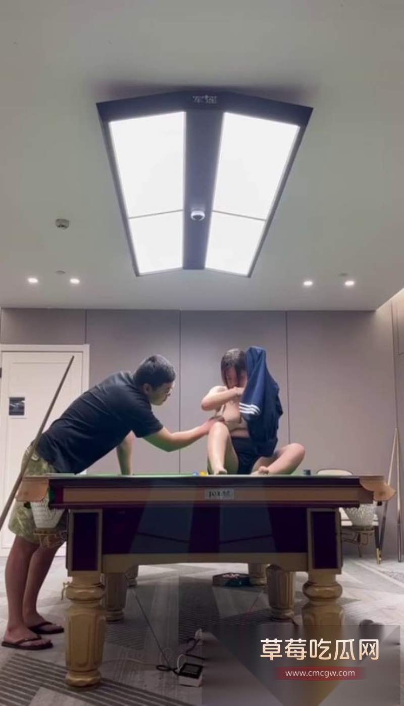 江苏东台名爵台球厅被曝打台球还有奶子看 10 江苏东台名爵台球厅被曝打台球还有奶子看 10