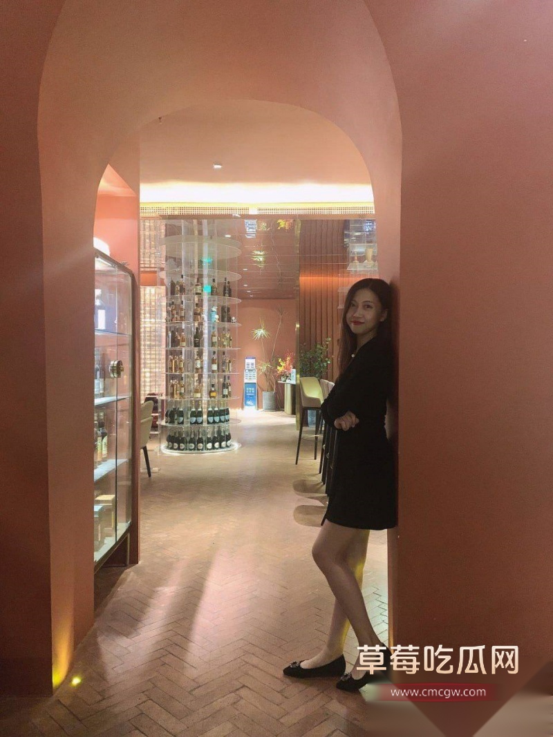 广东江门人妻母狗 赵晓雨 1 广东江门人妻母狗 赵晓雨 1