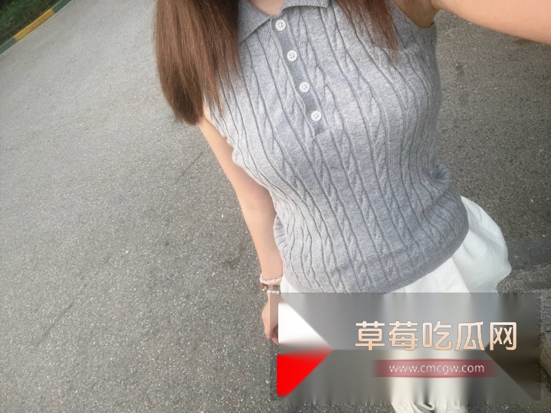 广州中山大学李佳薇白虎粉穴 8