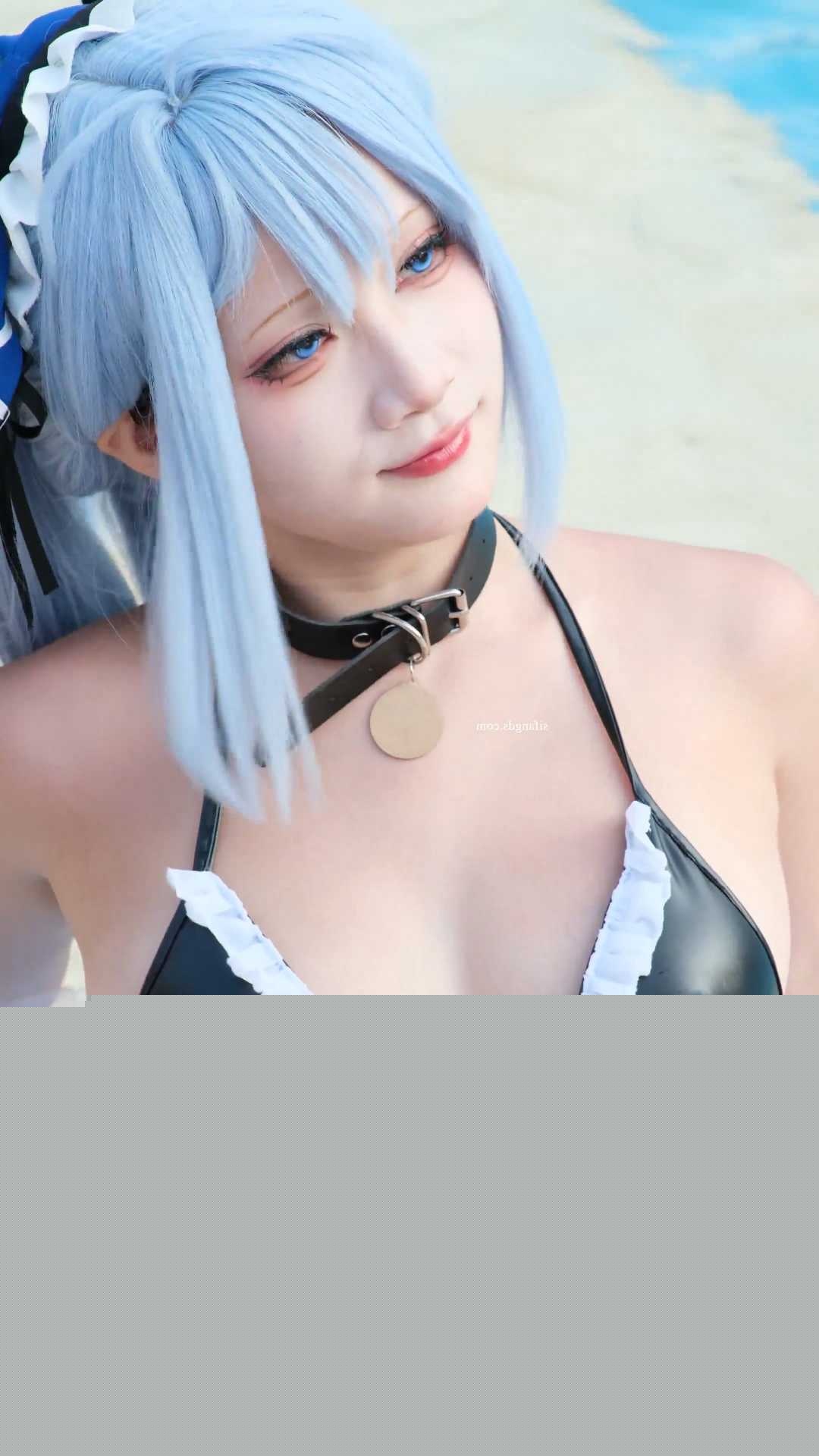 二次元比基尼走光露点 3