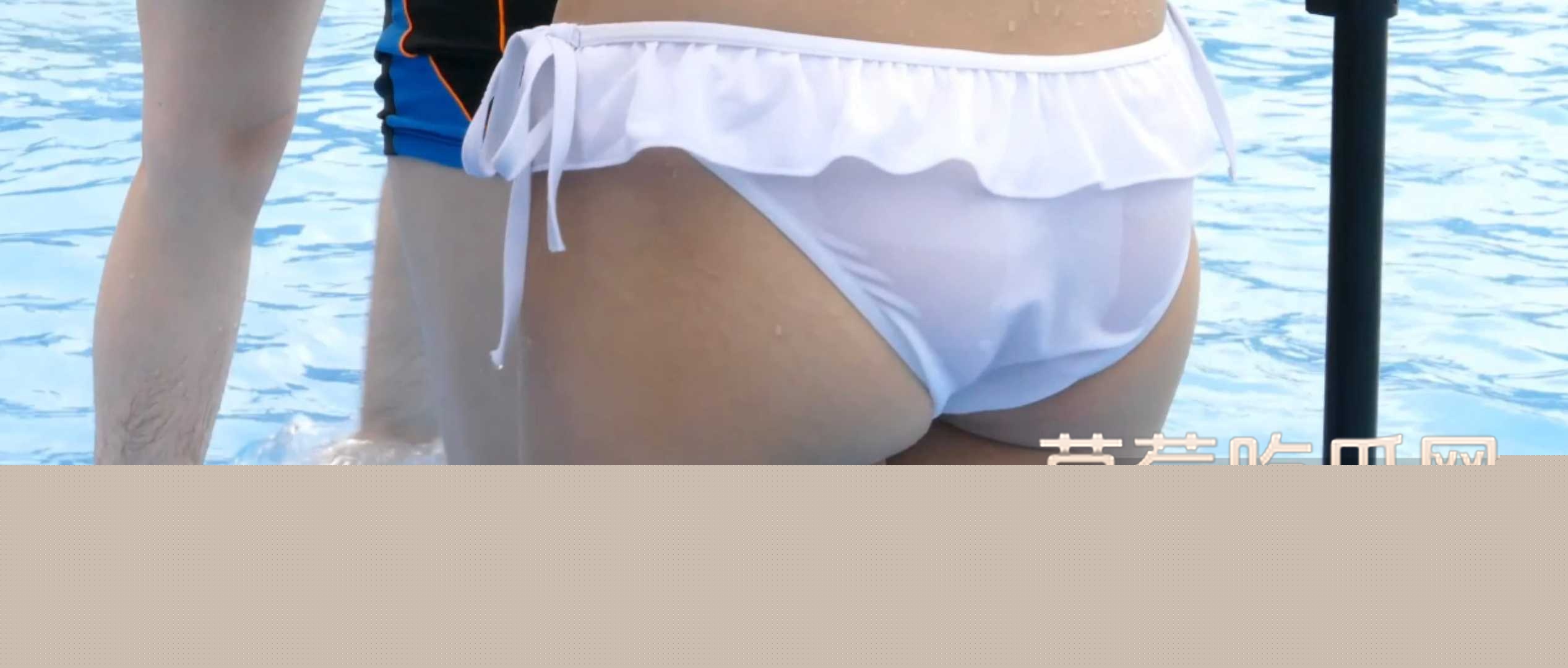 二次元比基尼走光露点 6