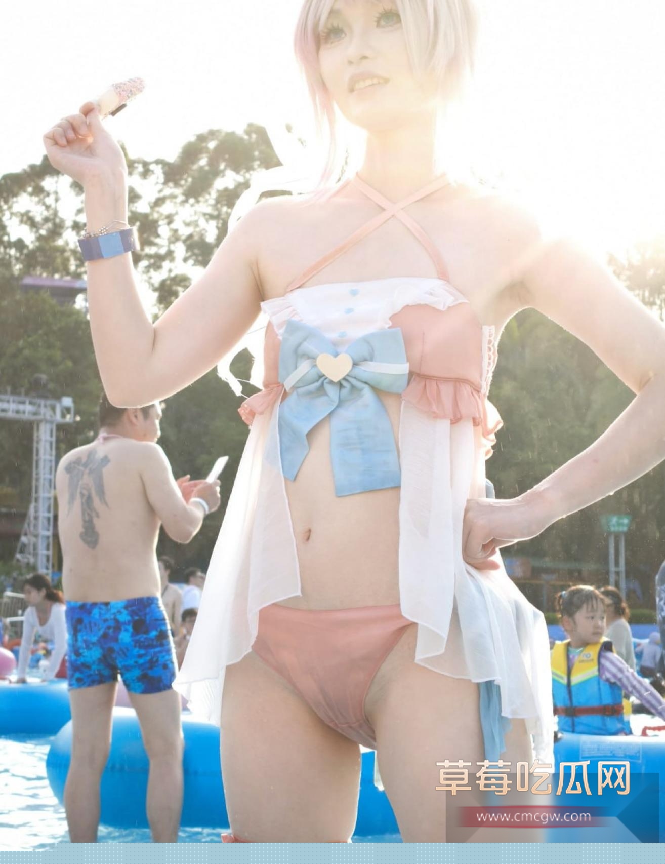 二次元比基尼走光露点 13