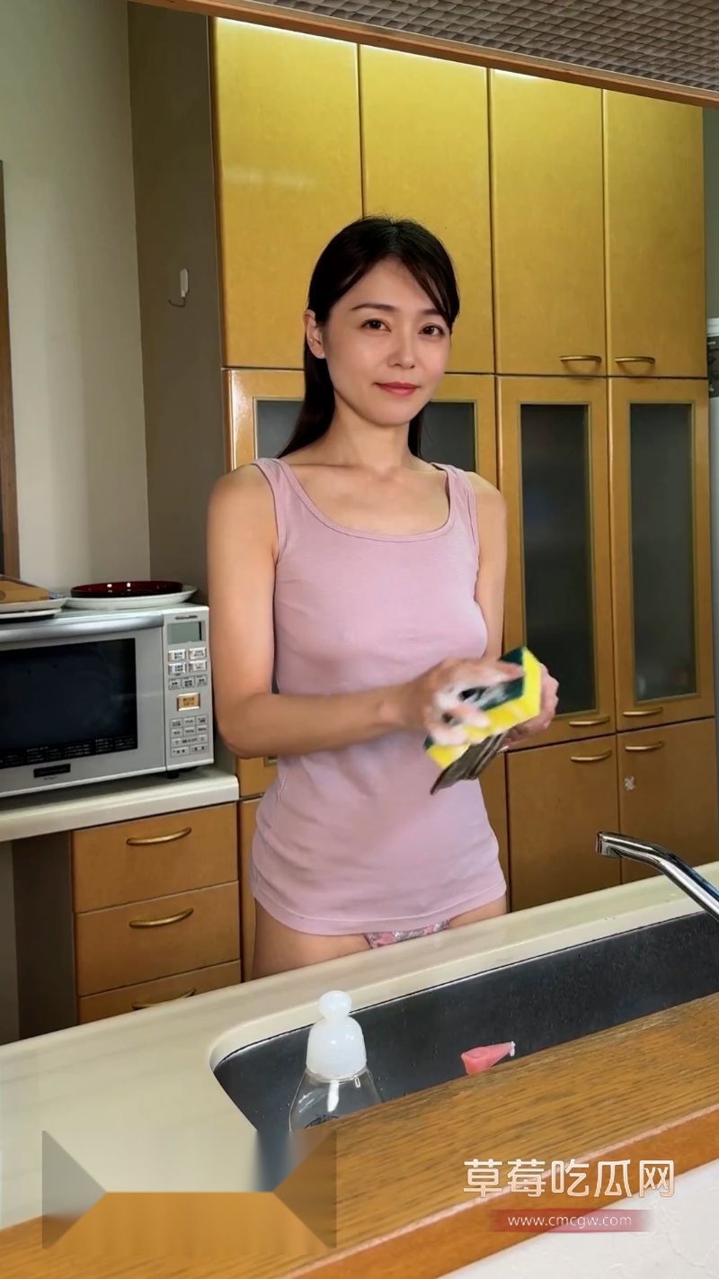 日本已婚少妇真空干家务的日常记录8 日本已婚少妇真空干家务的日常记录8