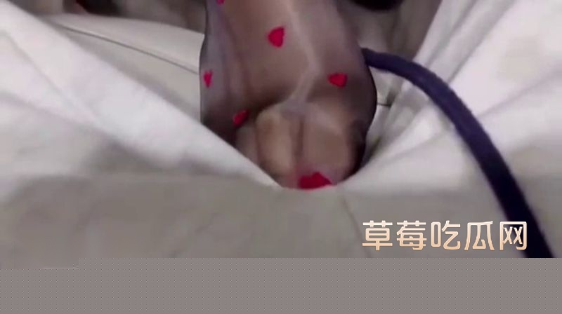 黑丝学姐周末的母狗属性大开2 黑丝学姐周末的母狗属性大开2