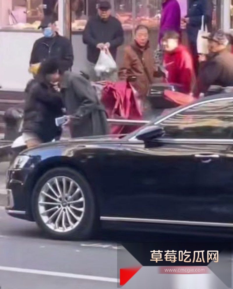 小伙恋上酒店上钟技师女友 1 小伙恋上酒店上钟技师女友 1