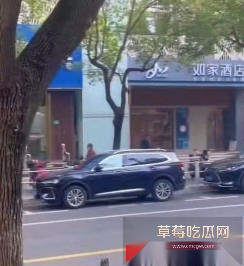 小伙恋上酒店上钟技师女友 6 小伙恋上酒店上钟技师女友 6