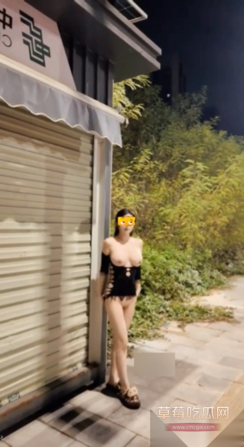 推特极品身材露出母狗 江小凡 9