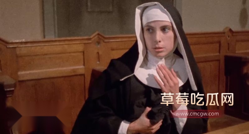 欧美1980三级片《尼僧背德》5