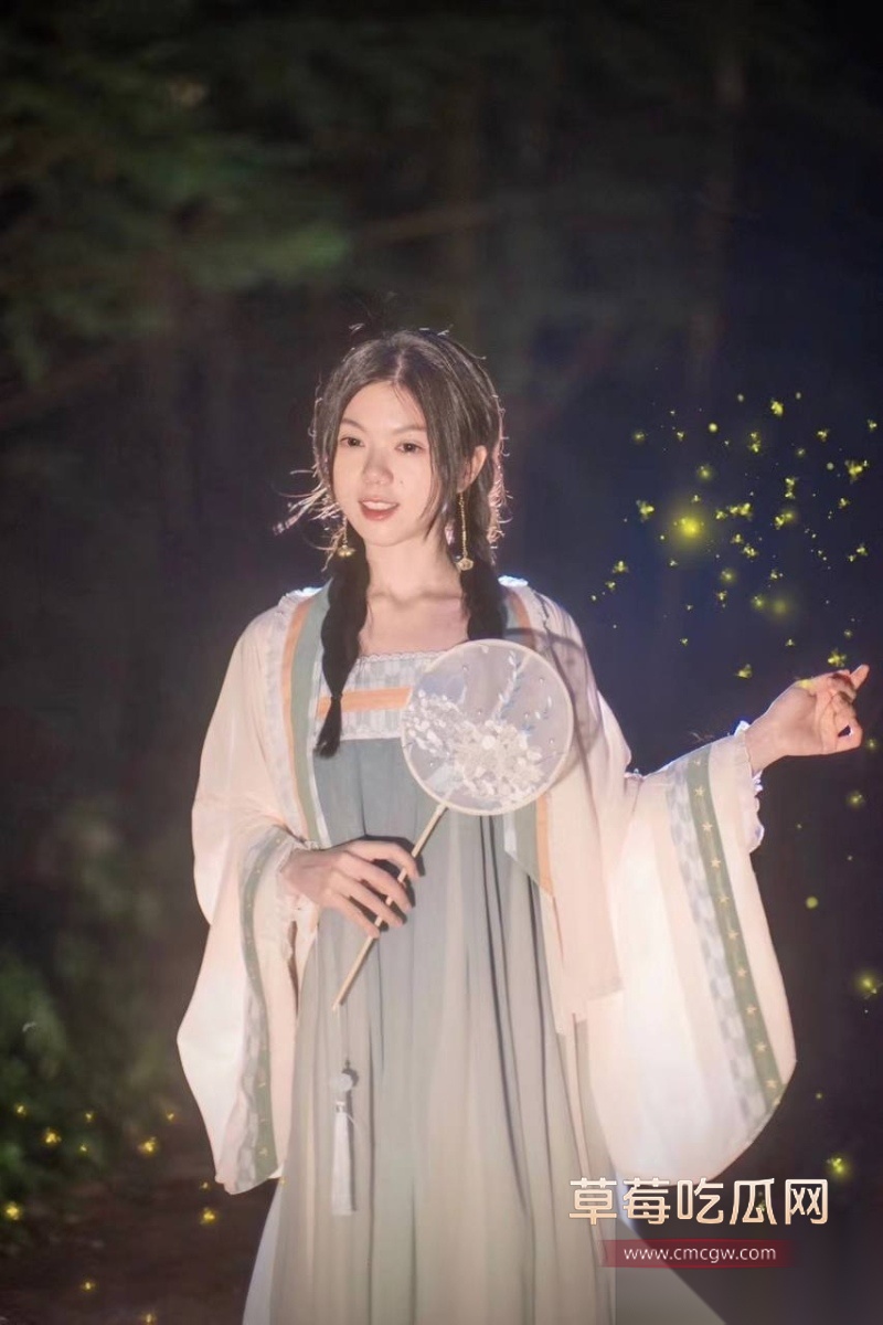 广州大学20岁极品李嘉馨私密流出 5