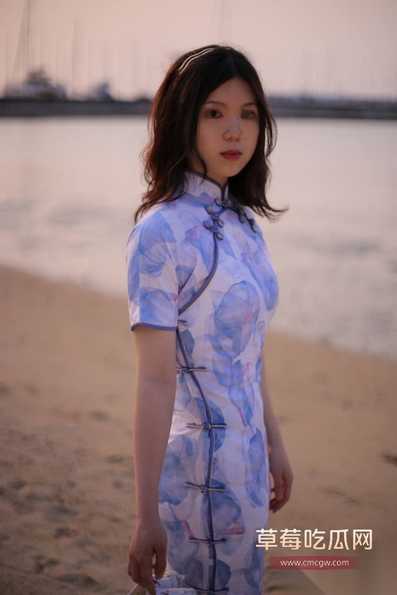 广州大学20岁极品李嘉馨私密流出 8