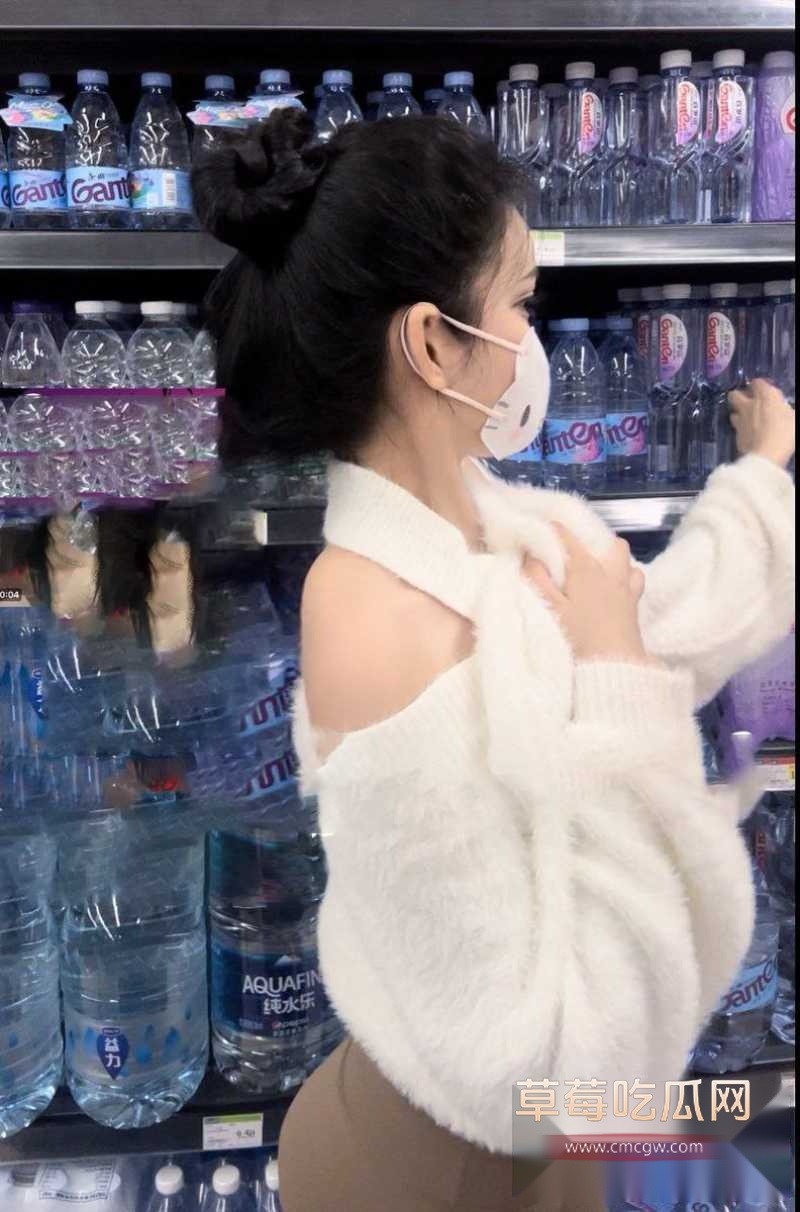 推特高颜反差骚母狗 黑纱女 53