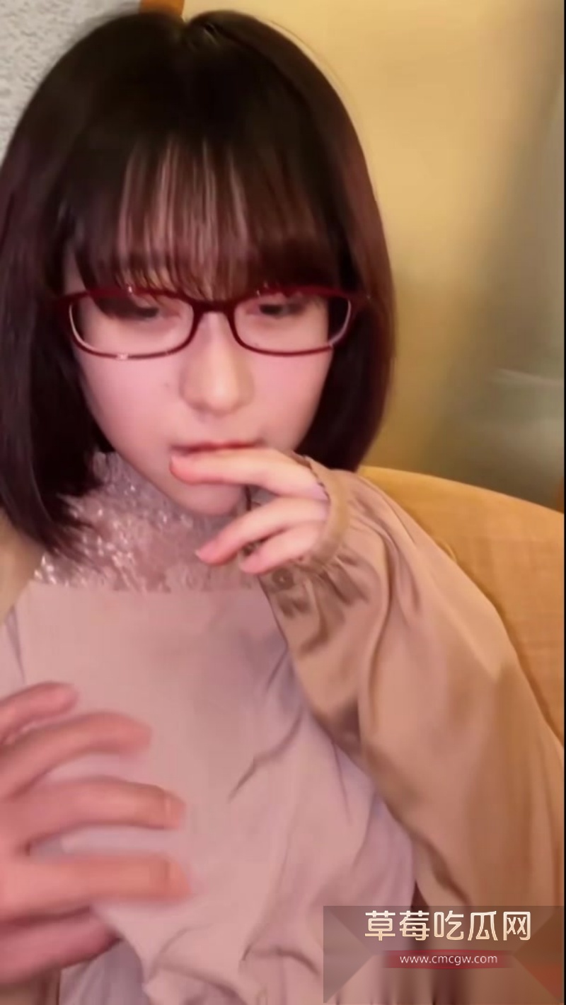 推特网红性瘾小野猫MeeuXym 2