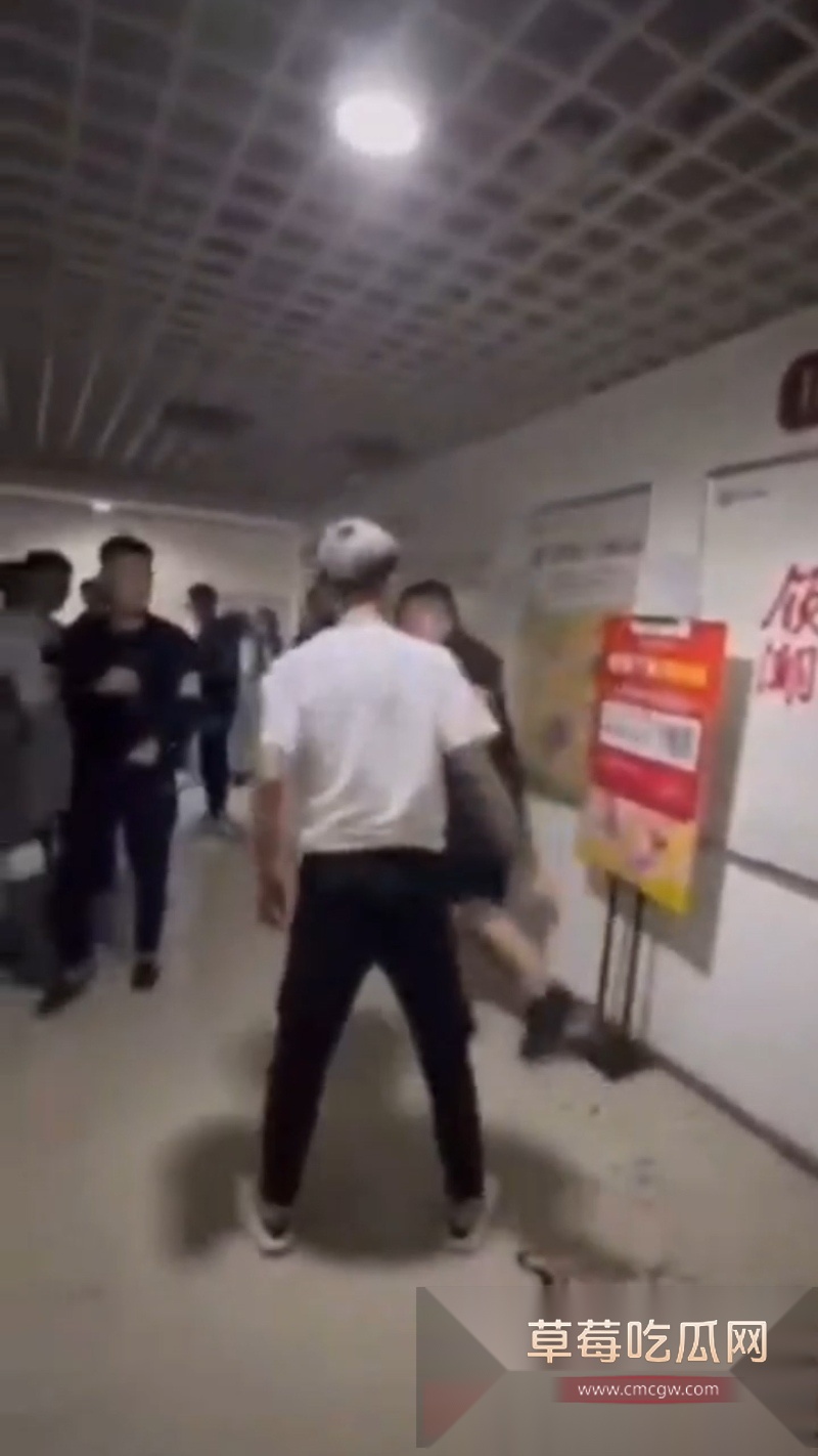 抖音热搜国服典韦砍人事件 11 抖音热搜国服典韦砍人事件 11