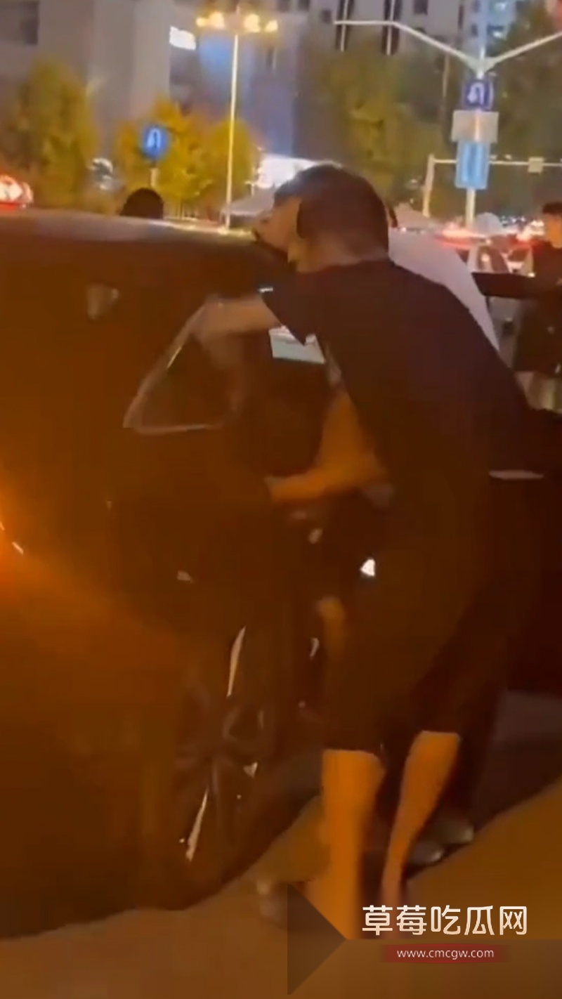 山东临沂沂南县抓奸大戏 6 山东临沂沂南县抓奸大戏 6