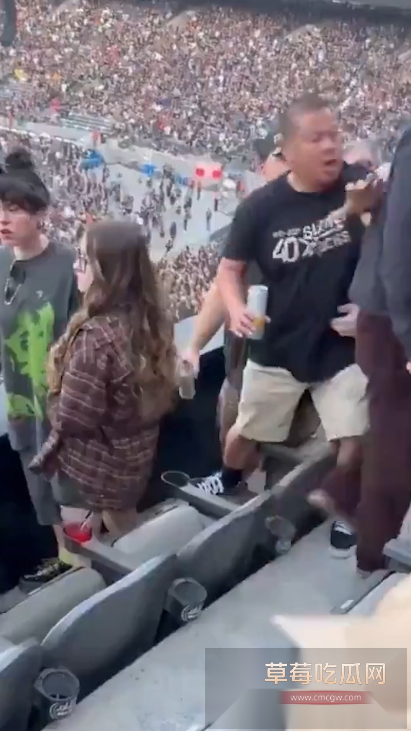 序列 1014.00001203.Still003W800px