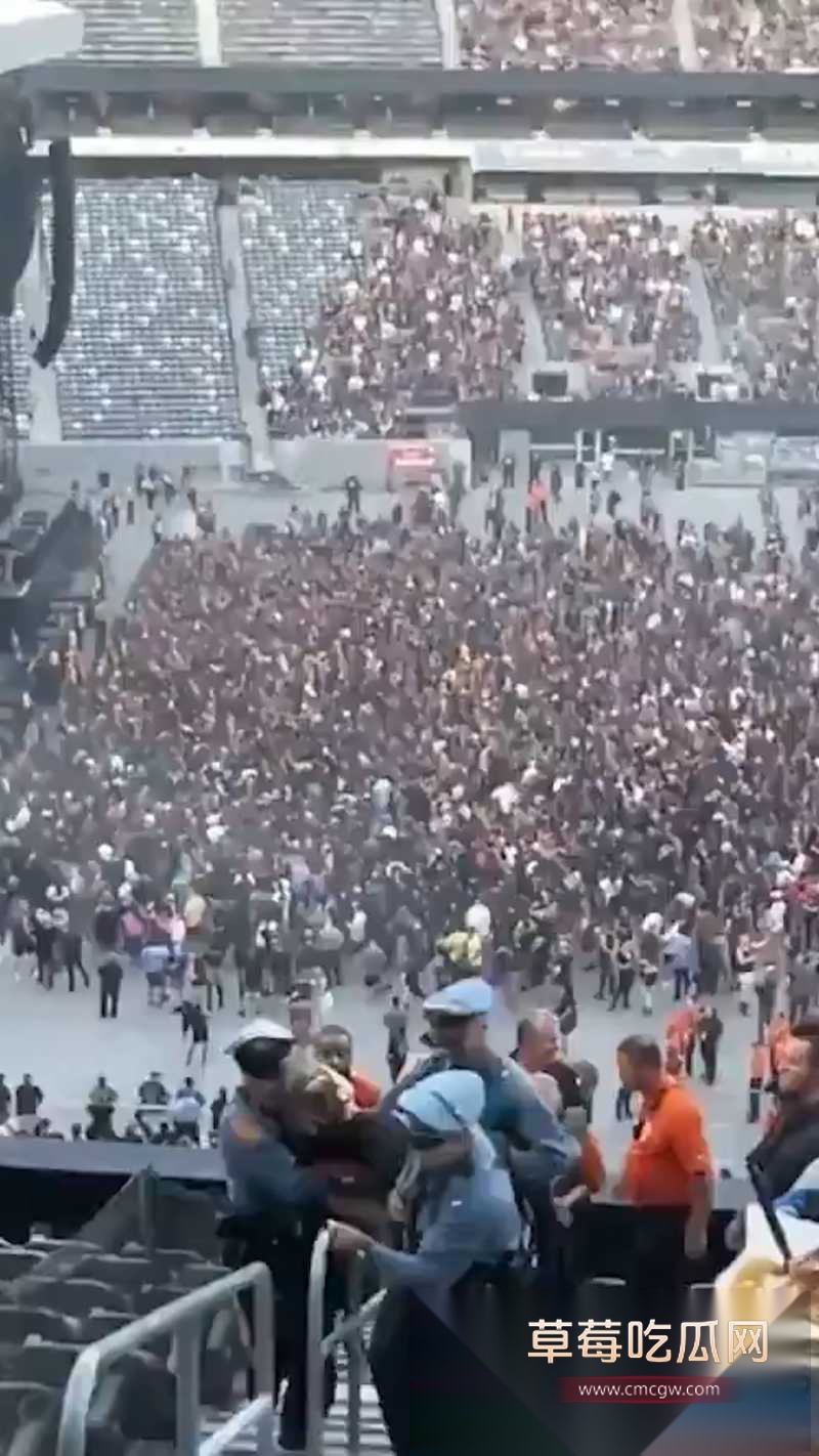 序列 1014.00004123.Still009W800px