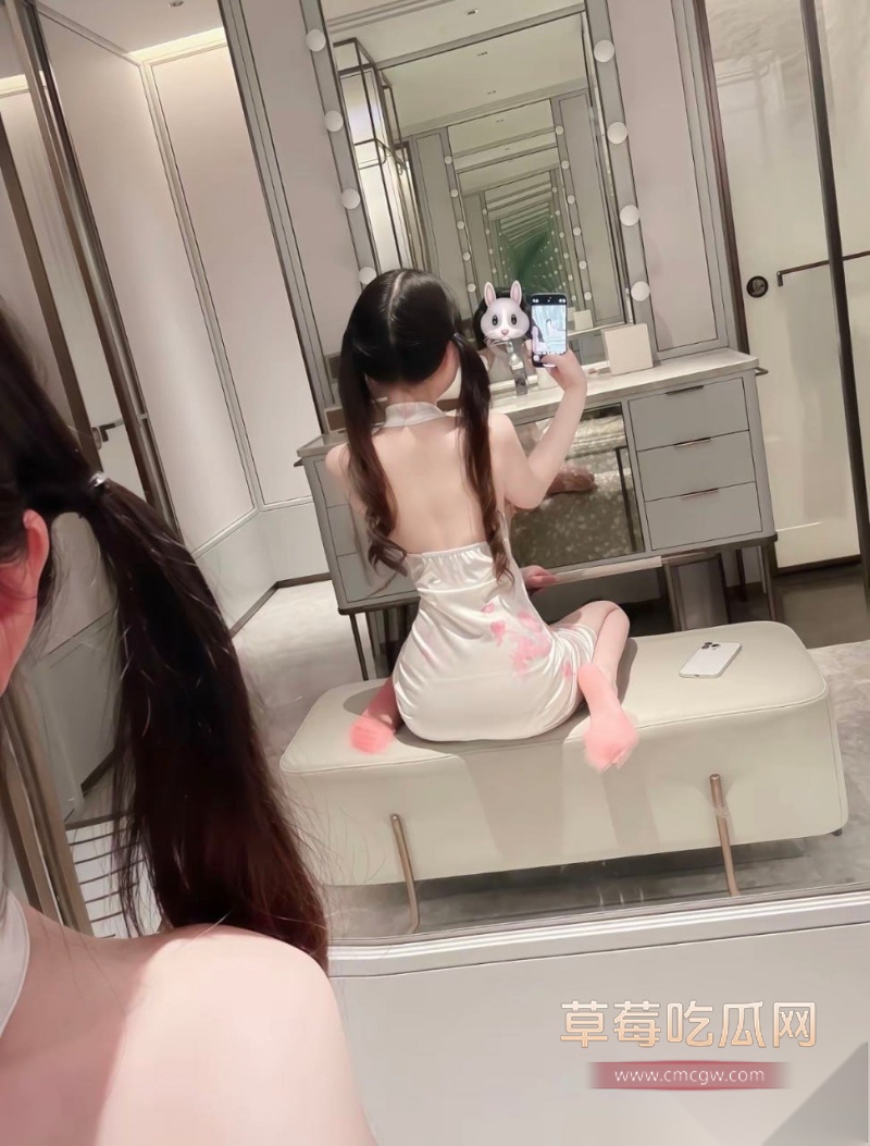 王者荣耀女玩家粉粉犬因在抖音炫耀结婚收了100w彩礼 4 王者荣耀女玩家粉粉犬因在抖音炫耀结婚收了100w彩礼 4