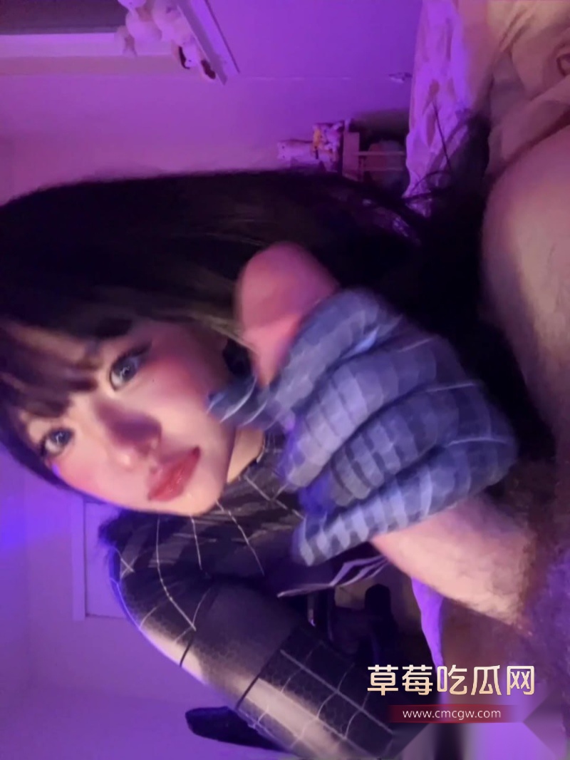 韩国高颜值coser口交秀 3