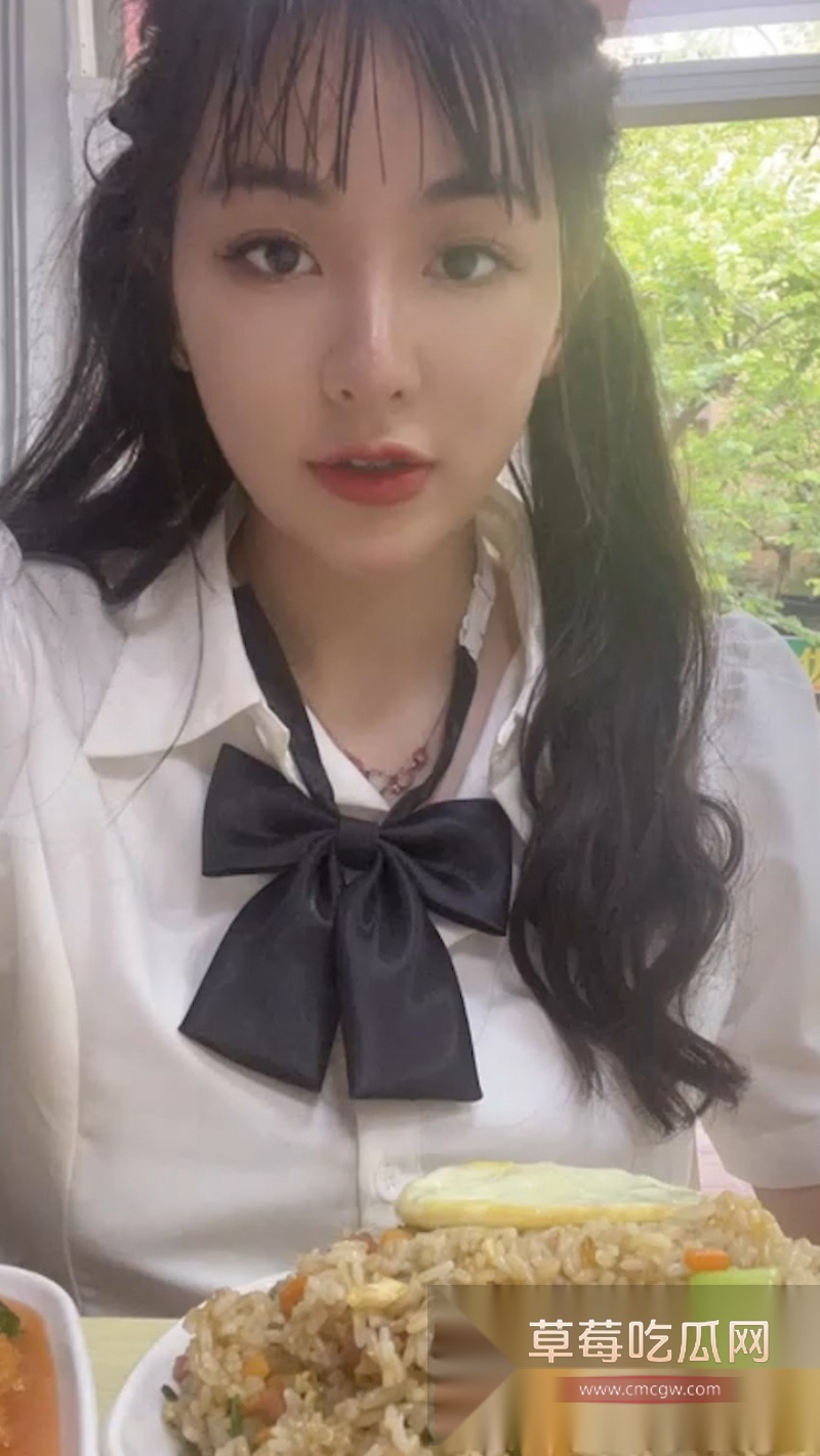 顶级露出达人 TonyJ和贝贝 最新沙县小吃店露出视频全网爆火 1