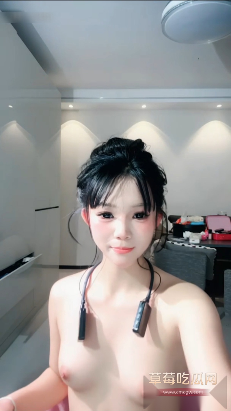 身材娇小玲珑的博主 豆芽菜萝莉 11