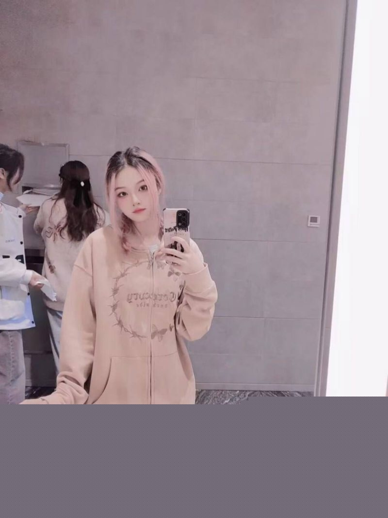 反差眼镜婊林笑笑总是以乖巧形象勾引男人1