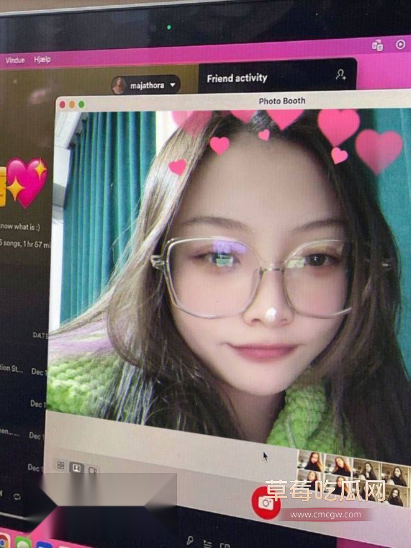 反差眼镜婊林笑笑总是以乖巧形象勾引男人3