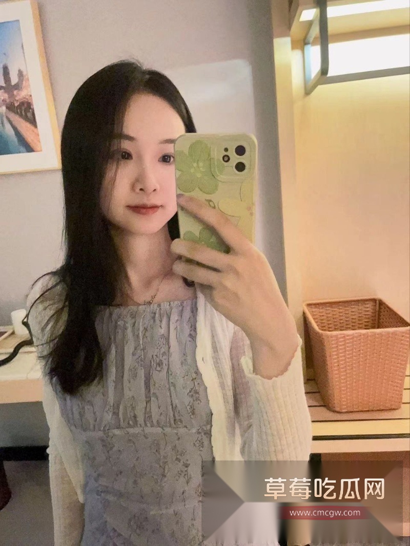 湖南银行女职员程芯琪 新婚燕尔就出来约炮  11