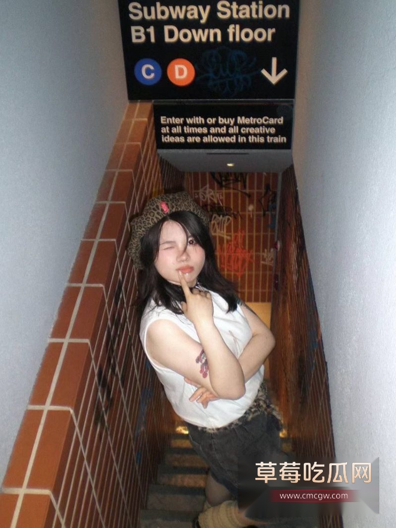 河南新乡女教师私下的反差样被男友泄密11