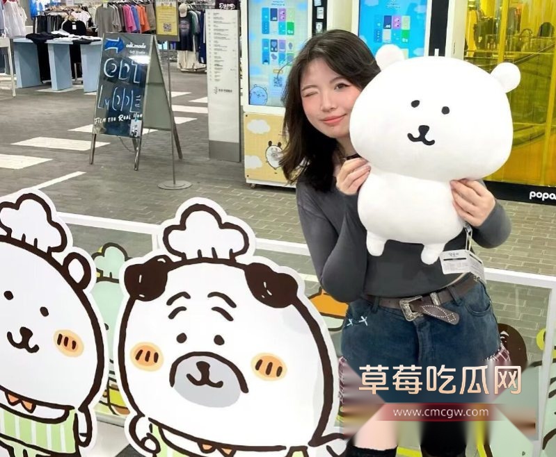 河南新乡女教师私下的反差样被男友泄密12