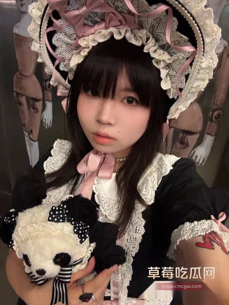 河南新乡女教师私下的反差样被男友泄密13