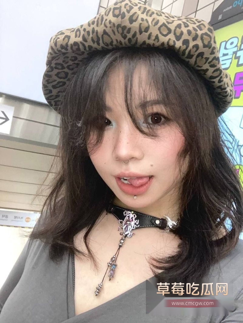 河南新乡女教师私下的反差样被男友泄密16