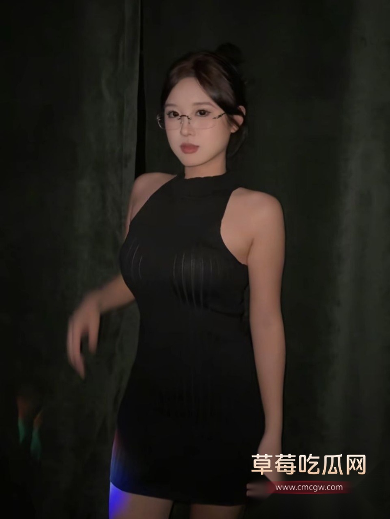 河北石家神似噗噗的女大学生 16 河北石家神似噗噗的女大学生 16