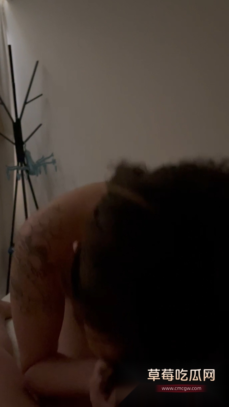 河北高颜值反差婊 李鑫 被男友泄密性爱日常 4