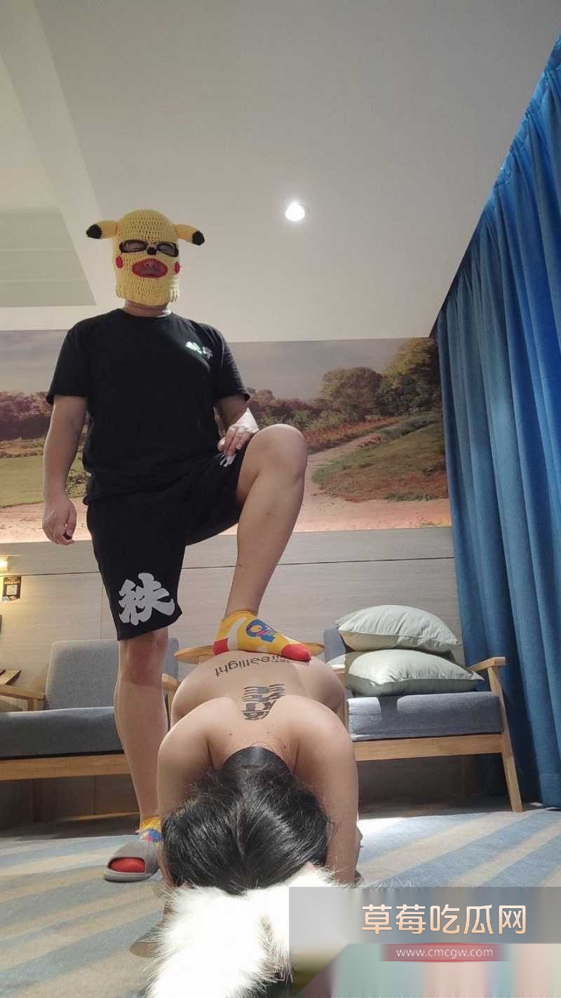 拥有双母狗的调教大佬 9 拥有双母狗的调教大佬 9