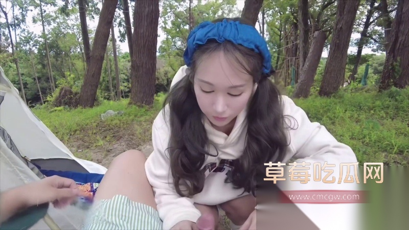 极品樱花妹 Naomiiichannel 周末约炮友露营 1