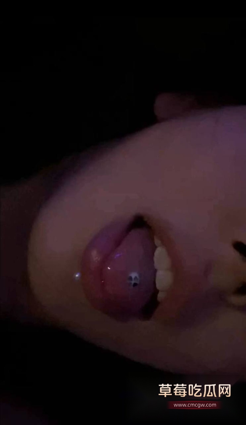 抖音写亡妻回忆录的男博主 给自己制造日落 翻车 粉丝翻出其因车祸去世的美女老婆在微博曾曝出丈夫多次出轨约炮视频记录！ 39